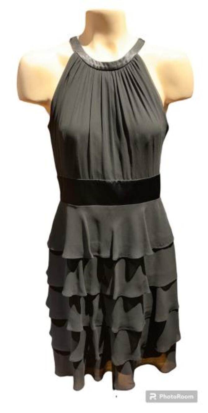 women ’s cocktail dress